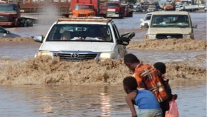 معاناة السيول وتحديات الإغاثة اليمن يستنجد في ظل السيطرة الحوثية