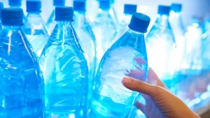 "BPA".. تهديد صحي خفي من زجاجات المياه البلاستيكية