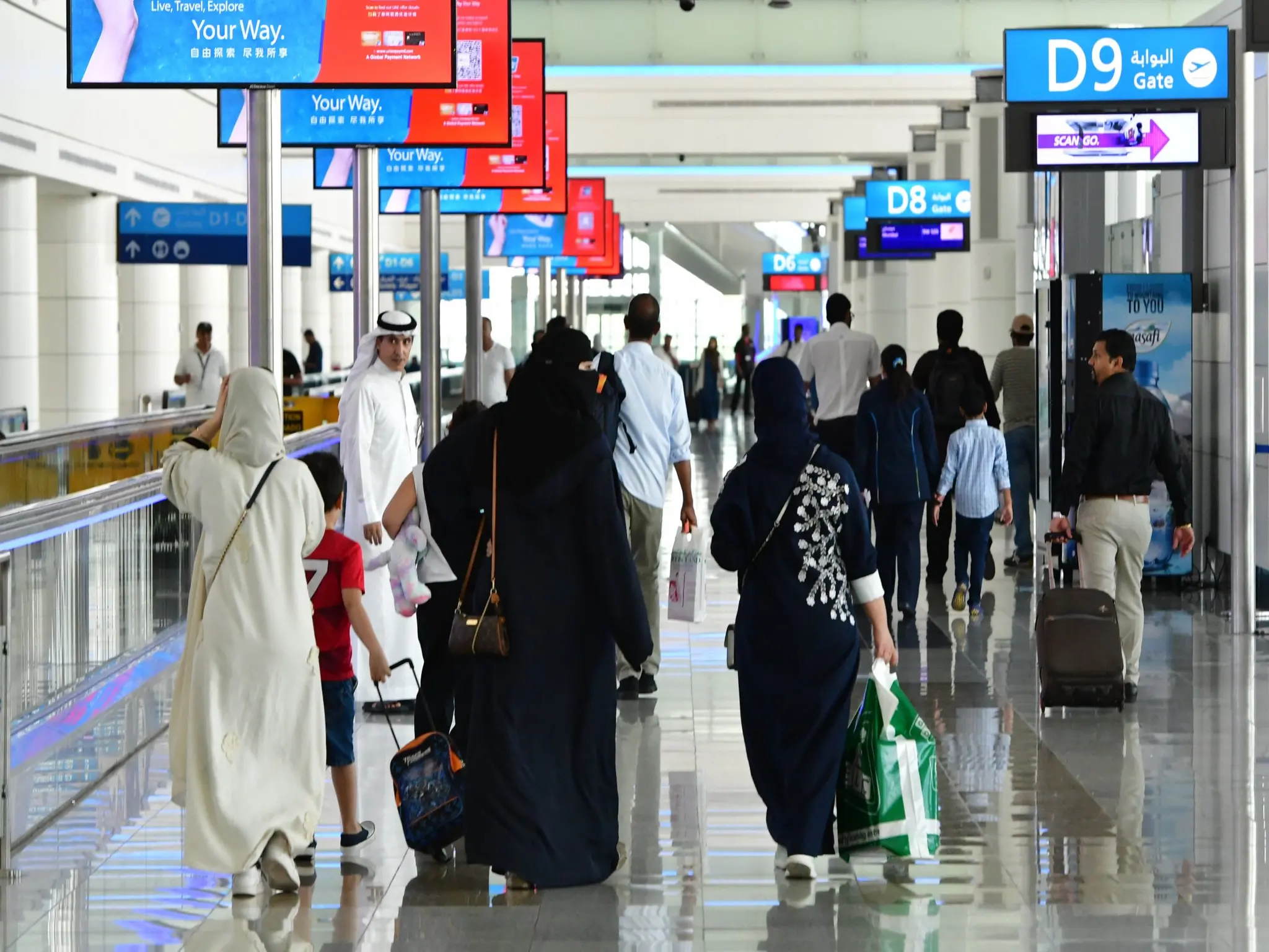 The UAE announces an important decision regarding activating the residency of expatriates