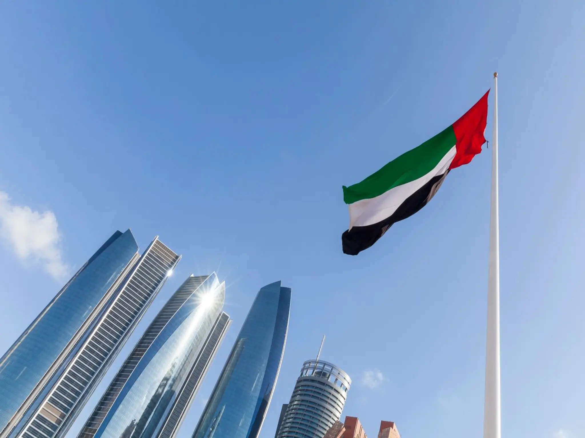 UAE 2023 economic development struggles due to oil output decline