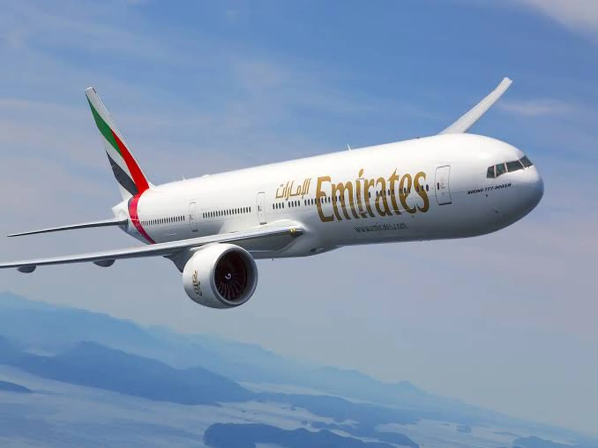 طيران الإمارات تطلق أول رحلة من مطار دبي الدولي إلى مونتريا