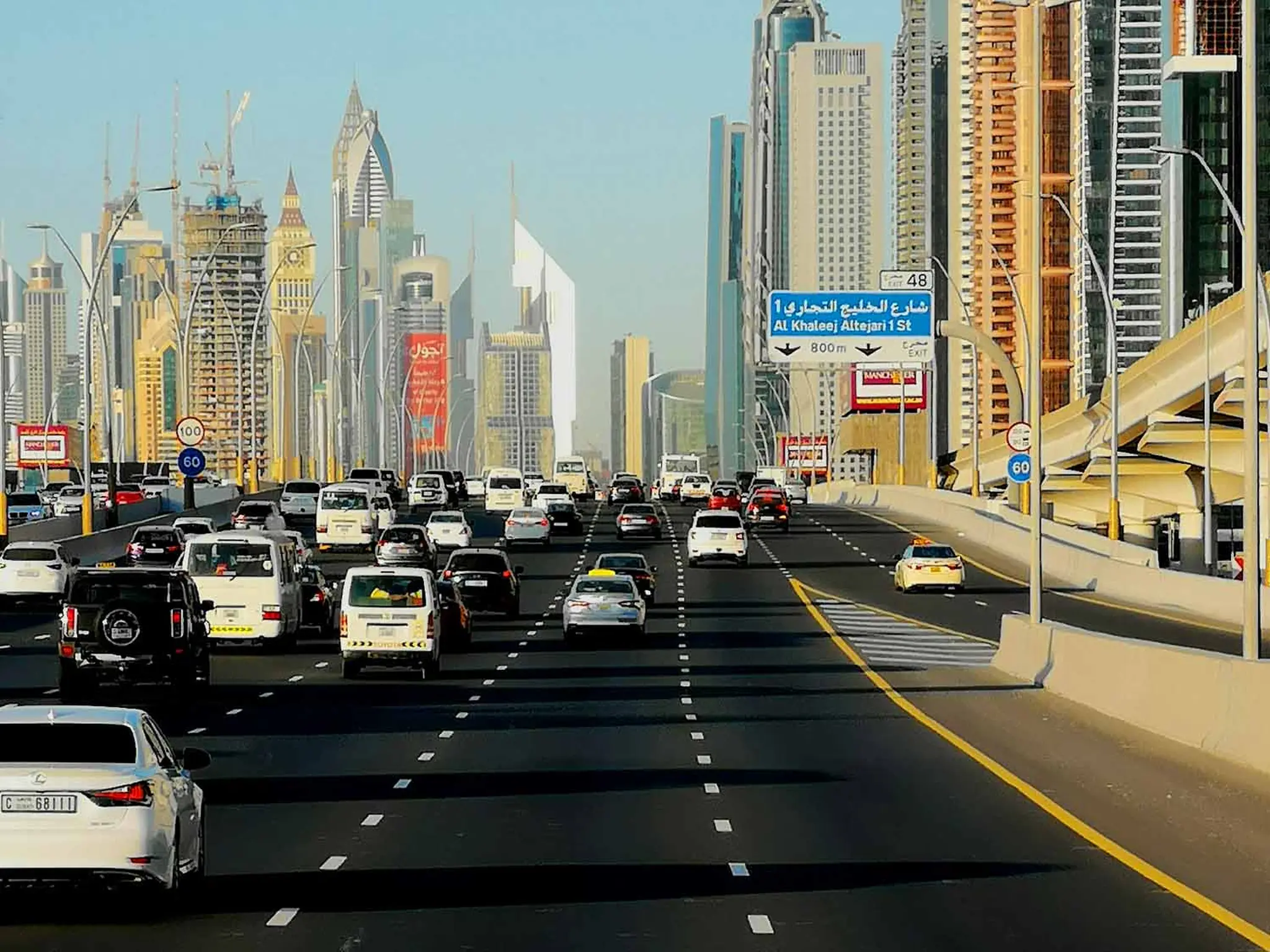 Dubai Roads announces a ban on some vehicles in several areas