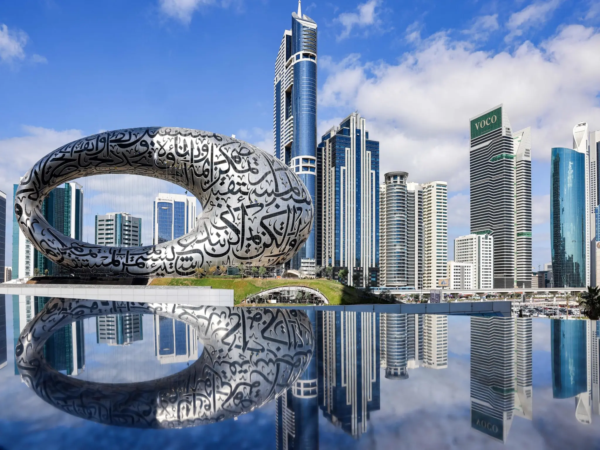 دولة الإمارات العربية المتحدة تكشف عن شروط التحصل على تأشيرة دبي