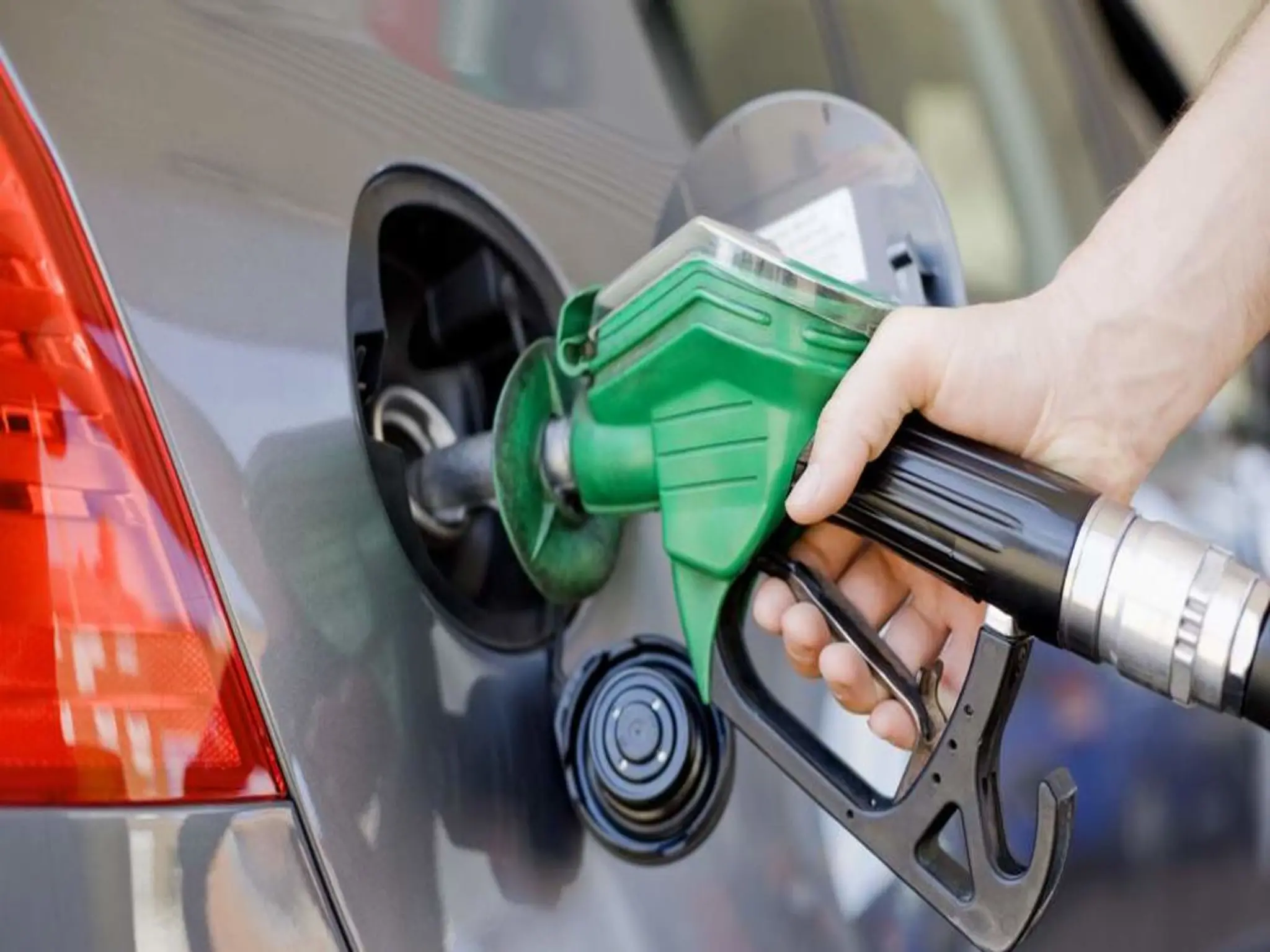 Urgent.. Gasoline prices in the UAE for February