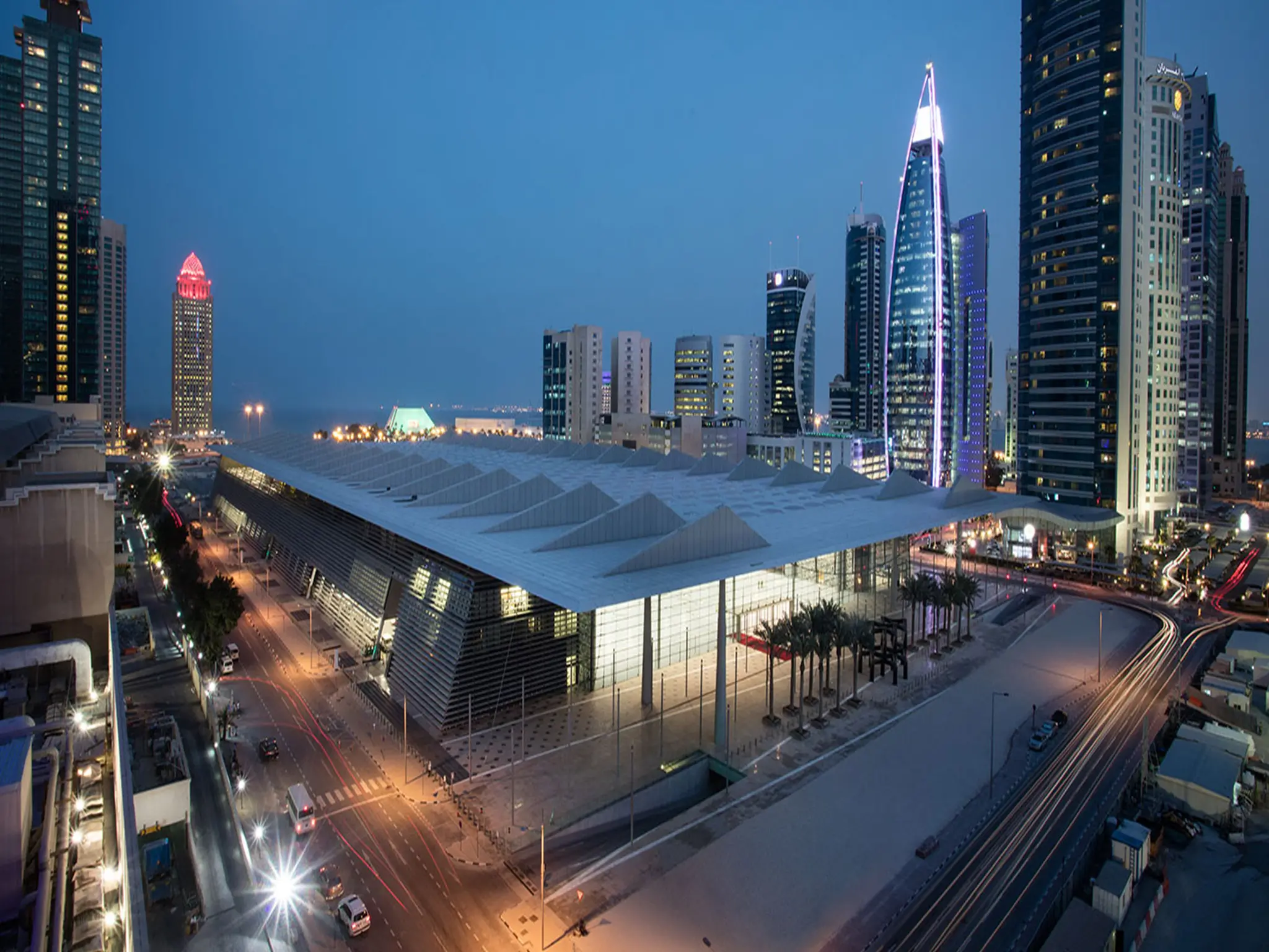 قطر تعلن عن إفتتاح معرض الدوحة للمجوهرات والساعات لعام 2024