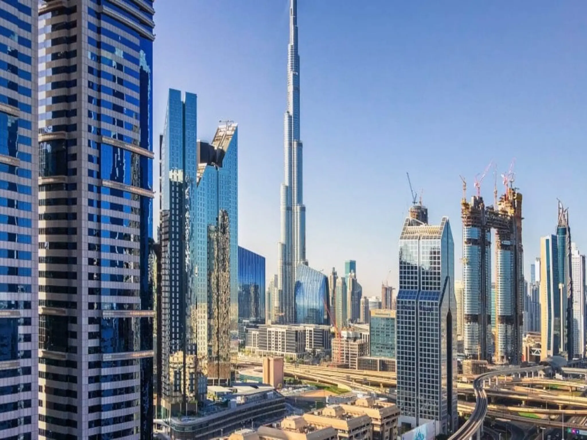 An expatriate in Dubai announces how he earns 2 million dirhams per month
