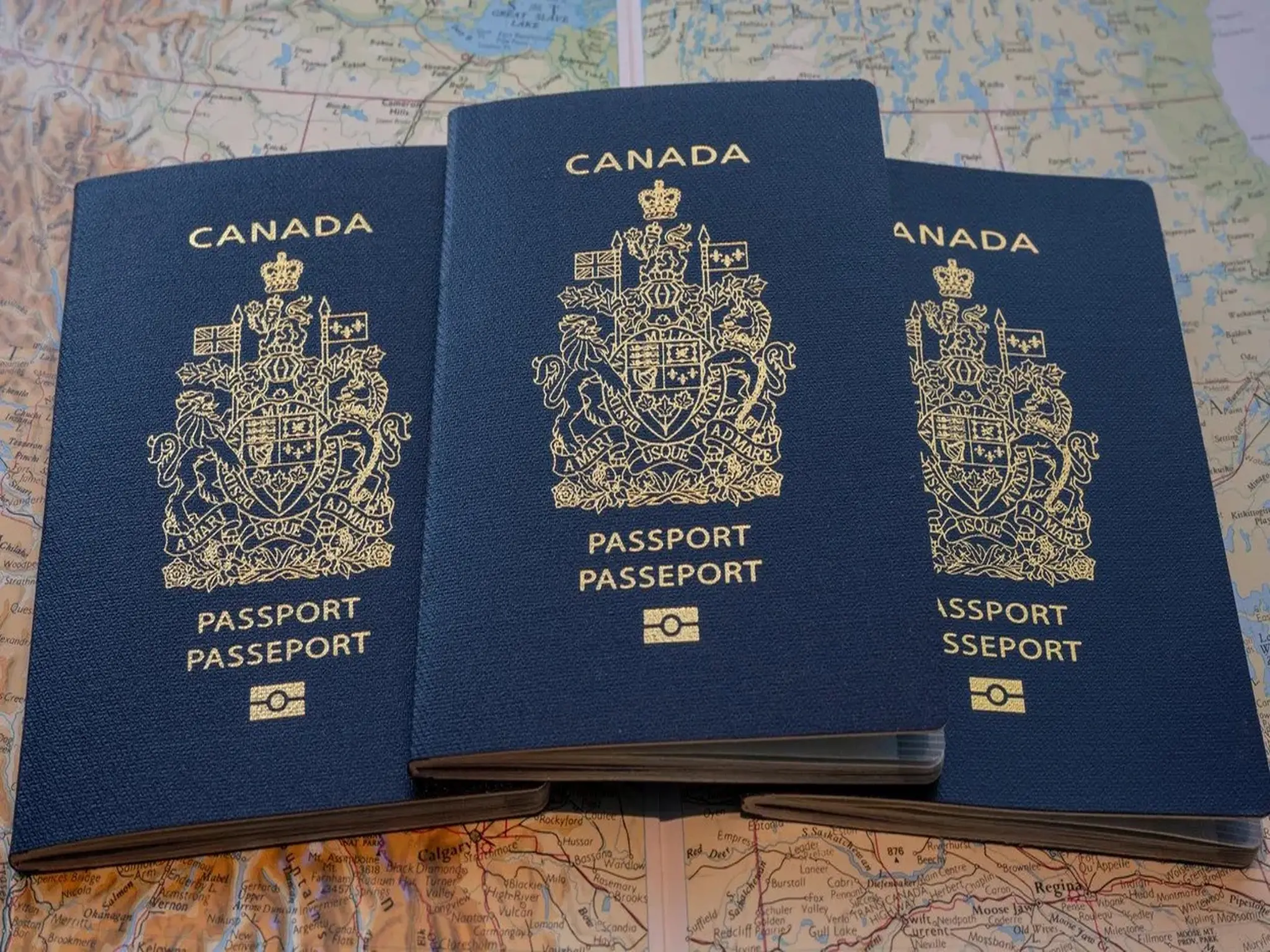Canada: Permits online passport renewals