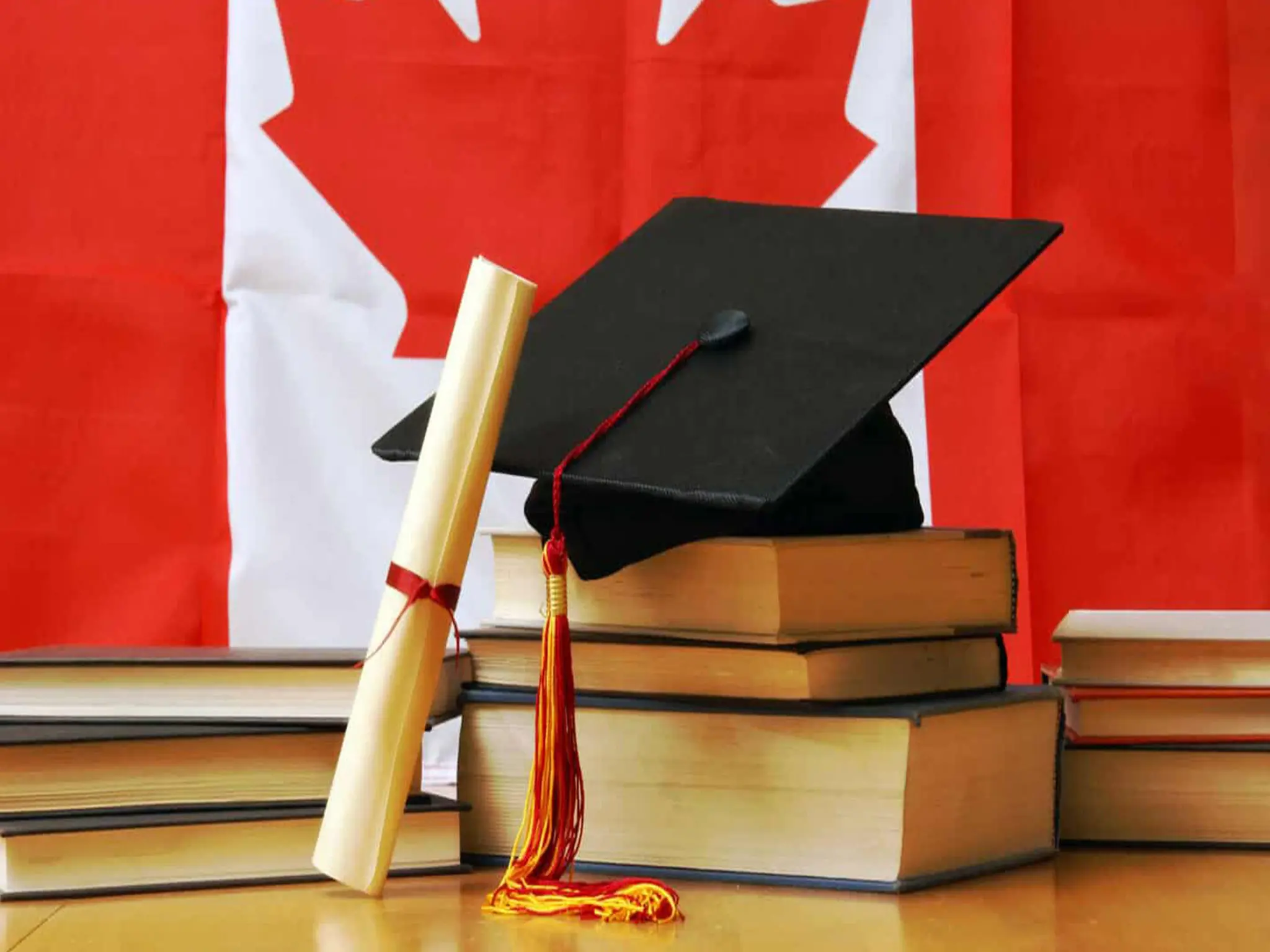 Canada suspends the post-graduation employment permits for some international students
