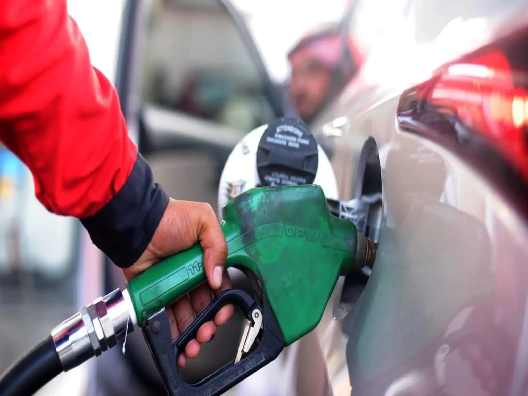 UAE: Announcing an increase in gasoline and diesel prices starting in March