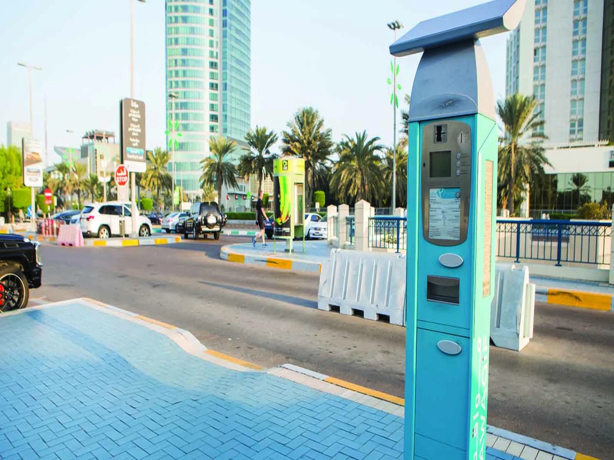 The UAE launches subscription for public parking for 166 dirhams per month for these areas