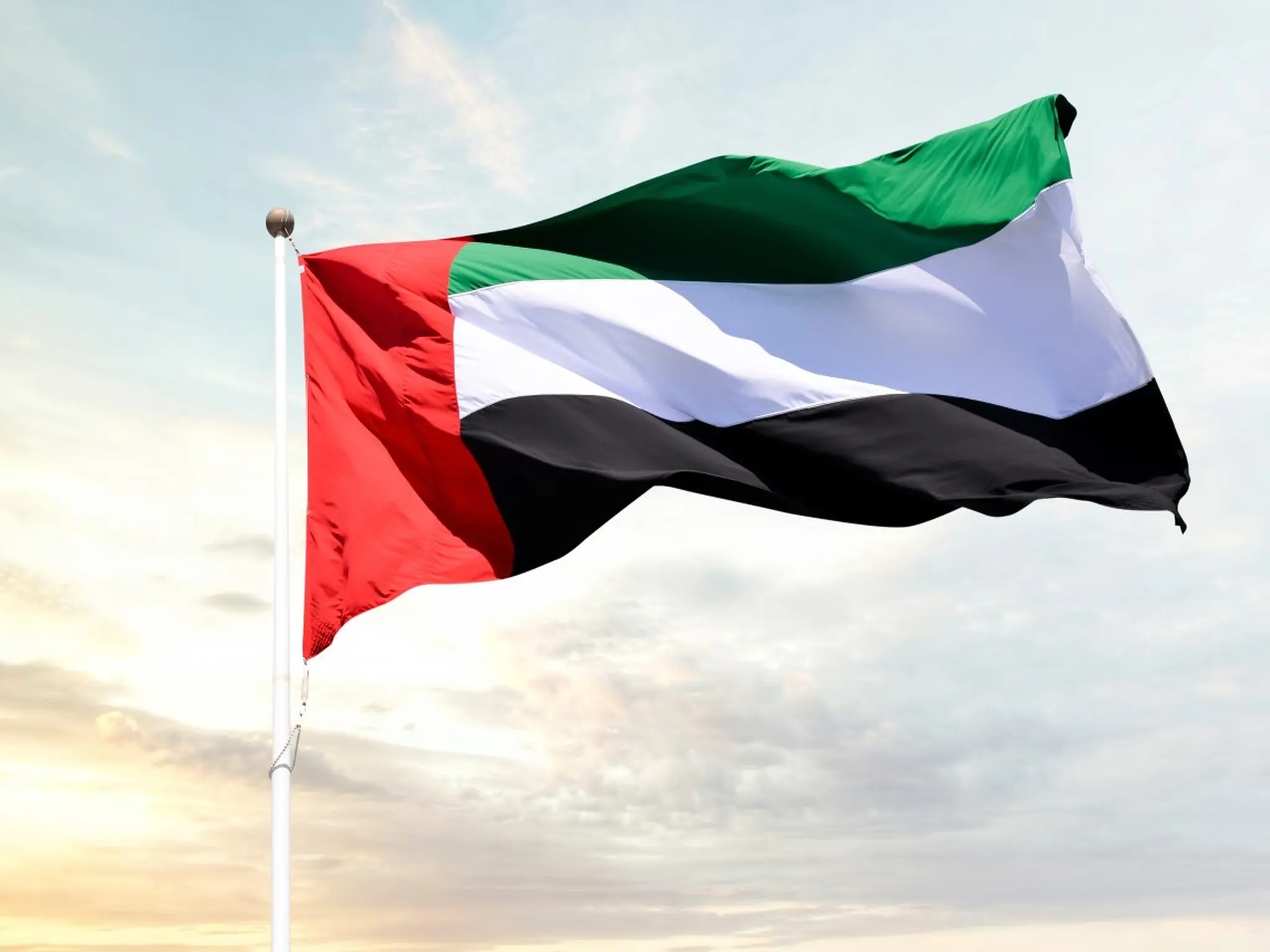 UAE issues a decision regarding travelers arriving and departing from the country