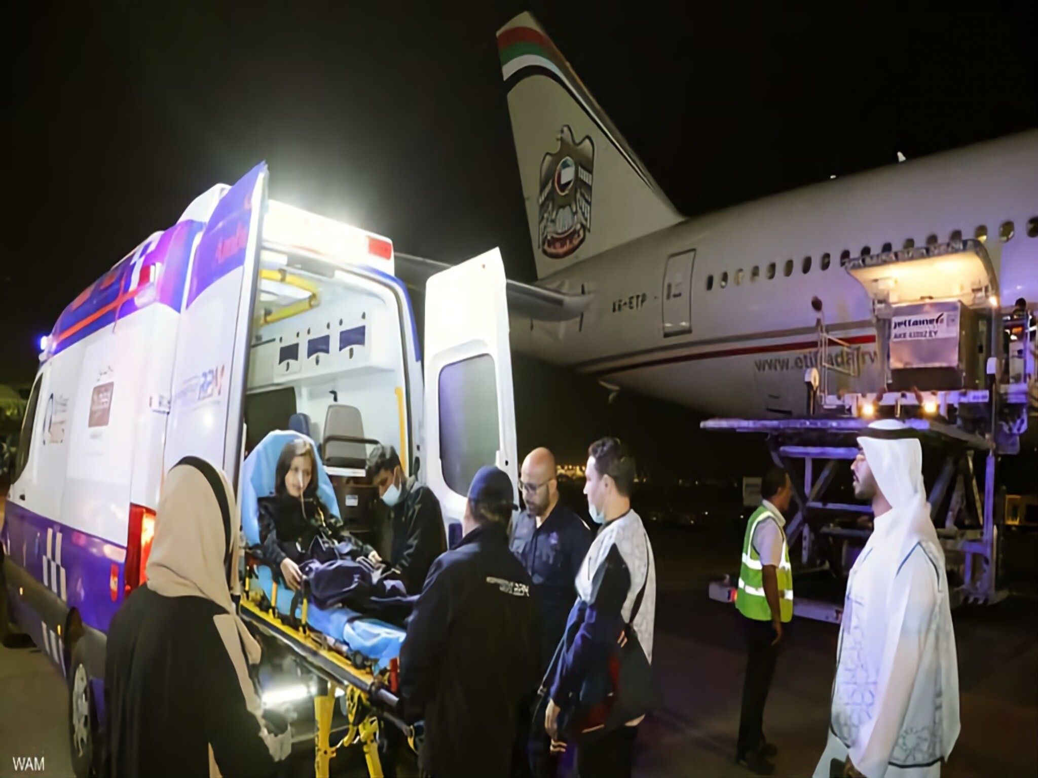 وصول الدفعة الثالثة من أطفال غزة الجرحى ومرضي السرطان إلى مستشفيات الإمارات