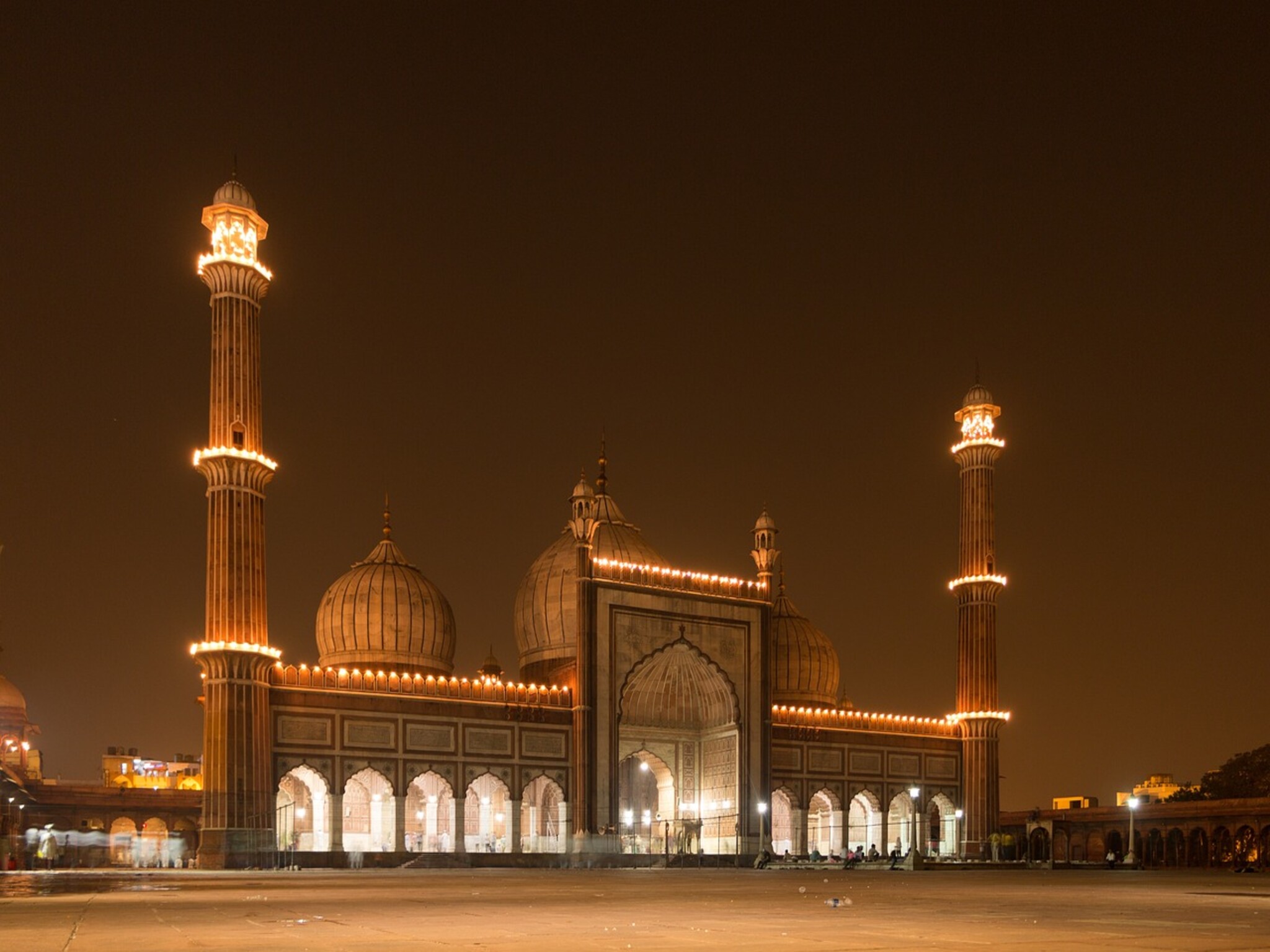 تحديد موعد أجازة "عيد الفطر المبارك" لعام 2024 في 10 دول عربية