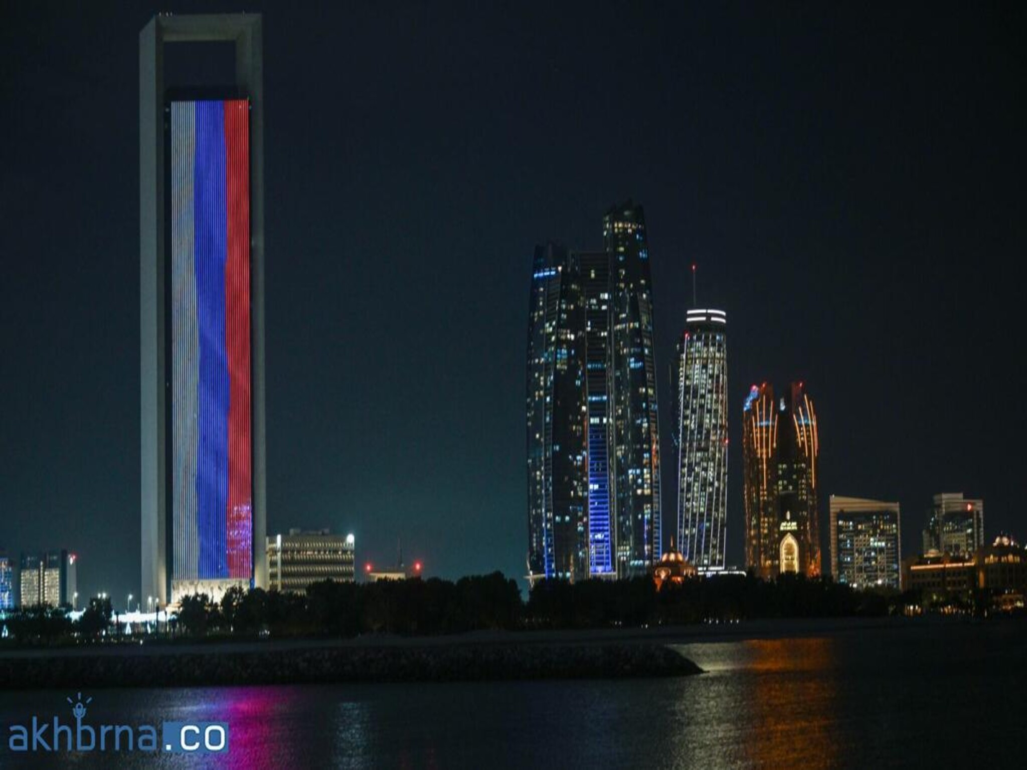 UAE landmarks illuminate Russian flag in solidarity with victims of terrorism
