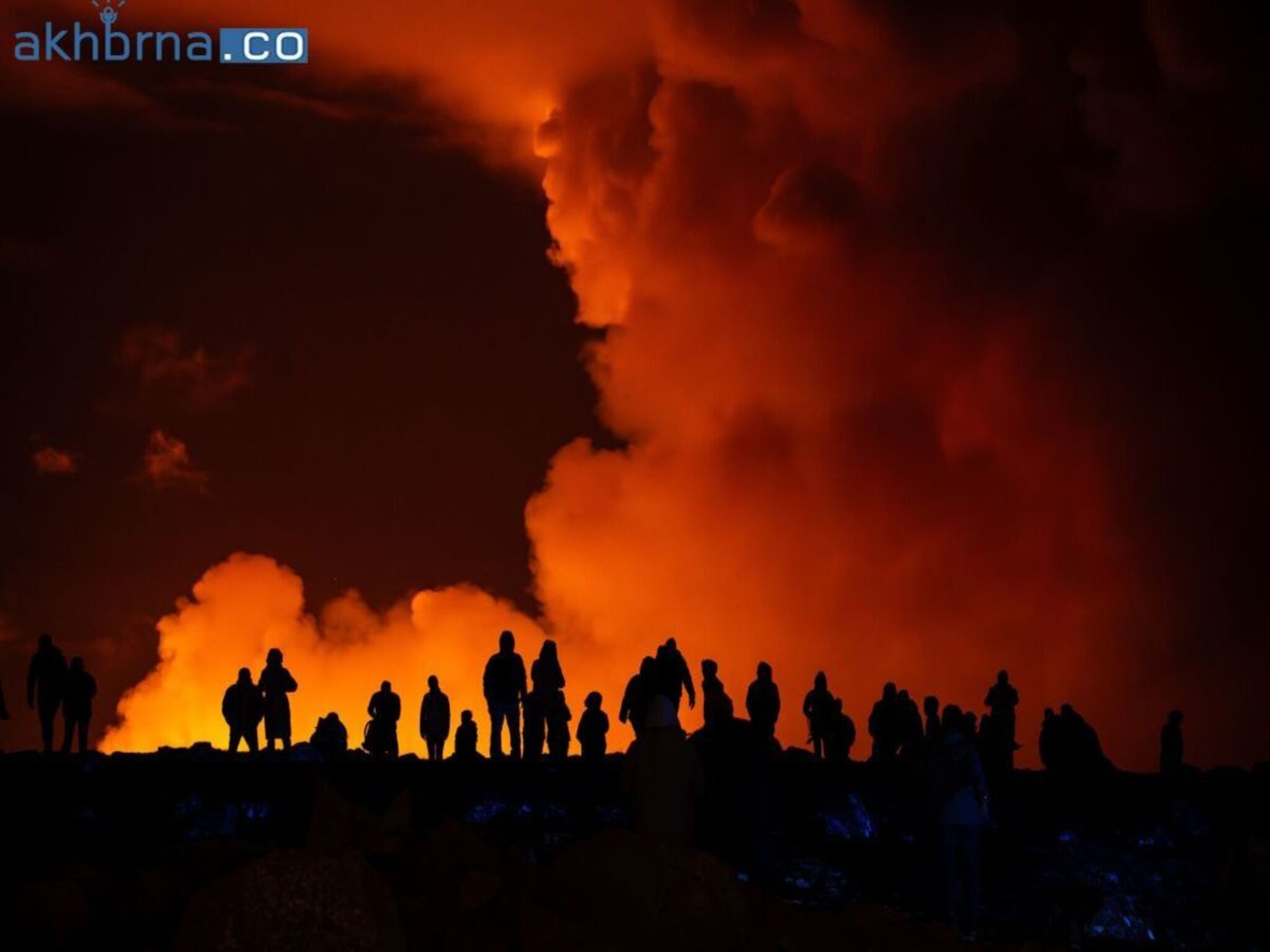 Iceland volcano erupts, prompting state of emergency