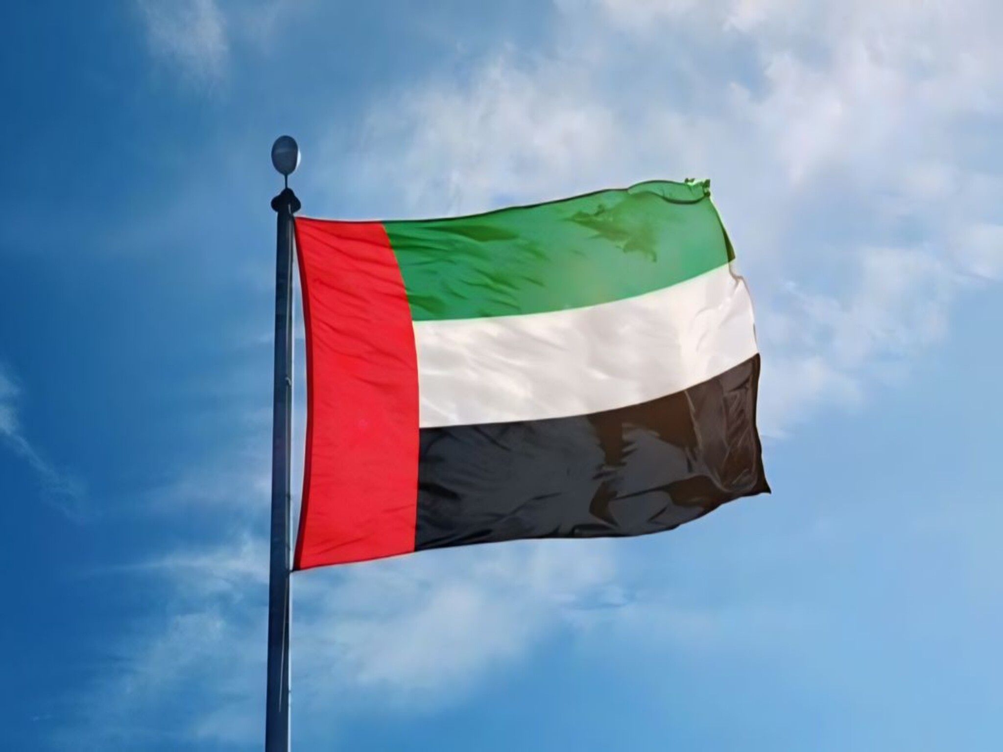 الإمارات تتخذ إجراءات فورية للتعامل مع تأثيرات الطقس على الكهرباء والمياه