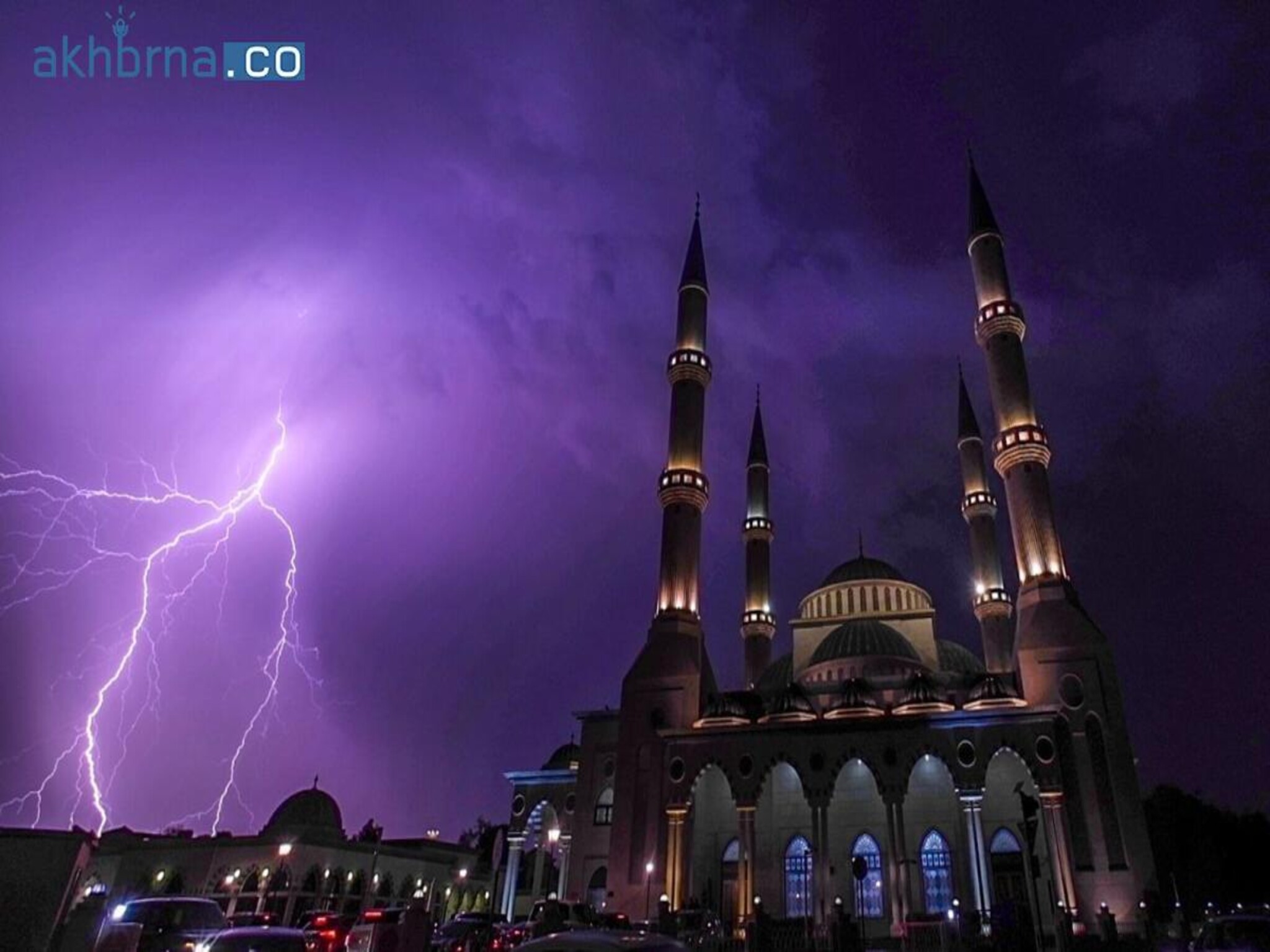 UAE Warns of Rain and Thunderstorms Forecast as Eid Holiday Ends