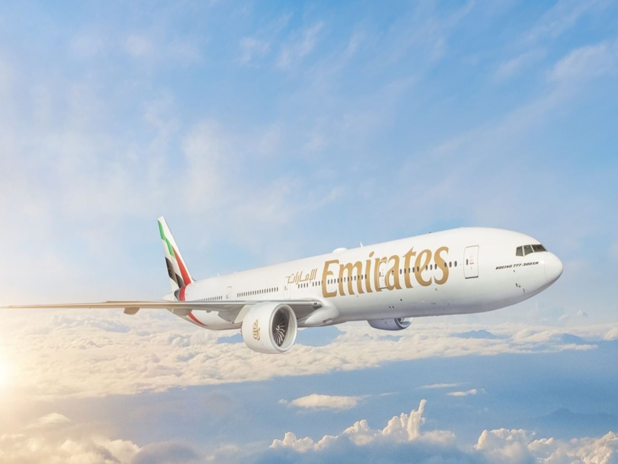 طيران الإمارات تصدر بيان للعملاء المتأثرين بإلغاء رحلاتهم بسبب الأحوال الجوية