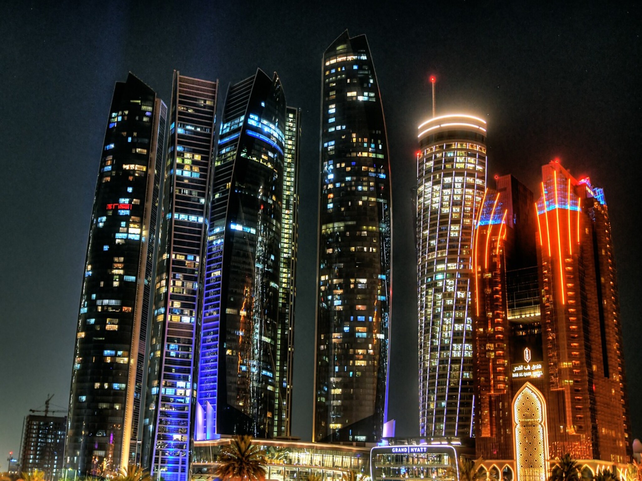 سوق دبي المالي يشهد إرتفاعاً بنسبة 0.28% ليسجل 1.3 مليار درهم مع نهاية جلسة امس