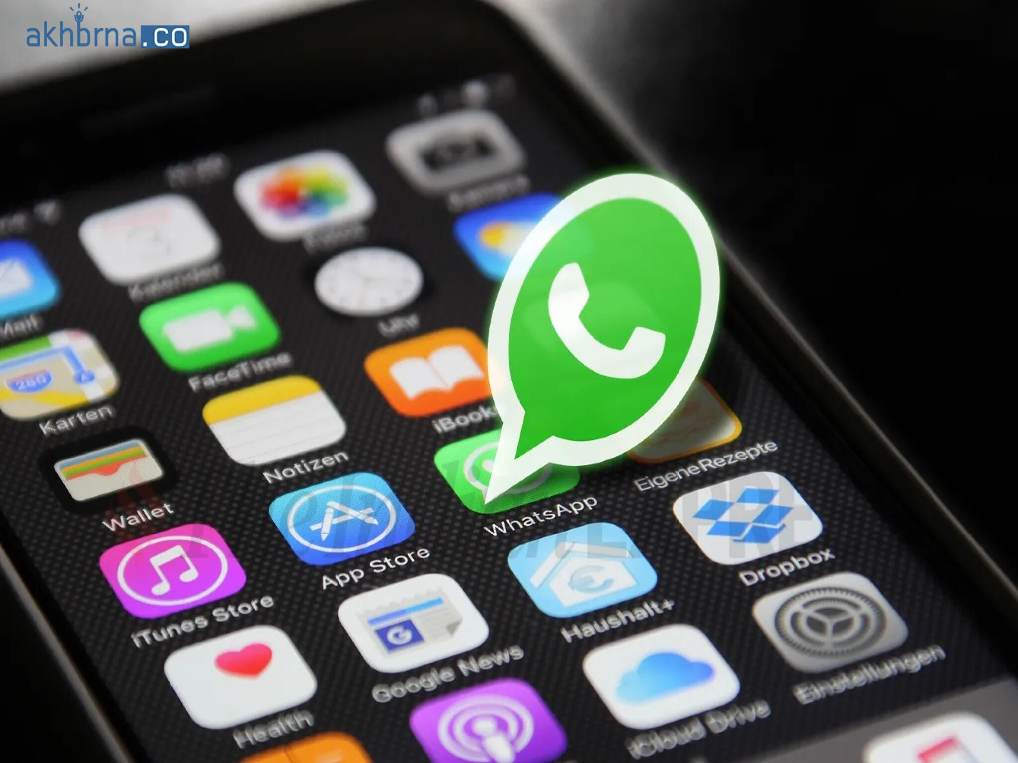 UAE Experts warn of WhatsApp job scams and "smishing" targeting residents