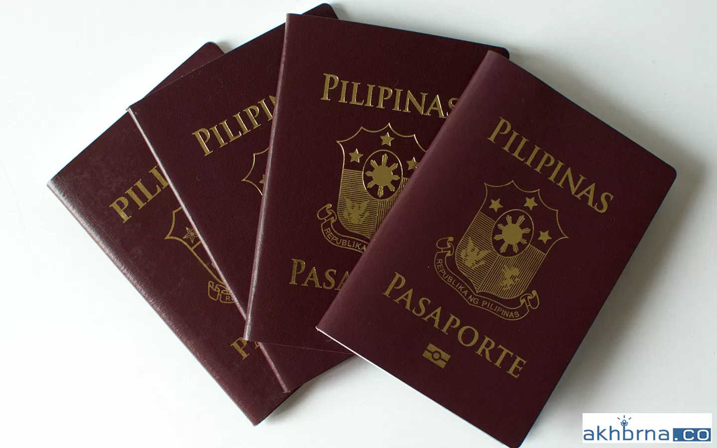Filipino expats claiming passports